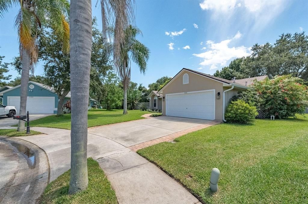 Recently Sold: $389,000 (3 beds, 2 baths, 1614 Square Feet)