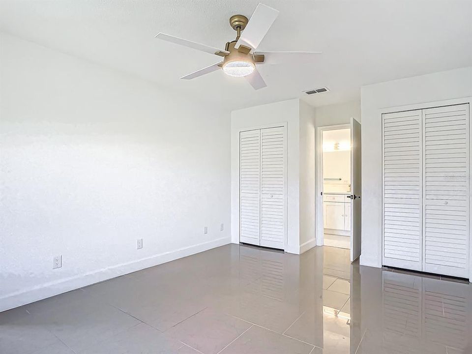 Active With Contract: $375,000 (3 beds, 2 baths, 1646 Square Feet)