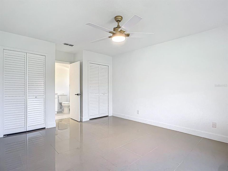 Active With Contract: $375,000 (3 beds, 2 baths, 1646 Square Feet)