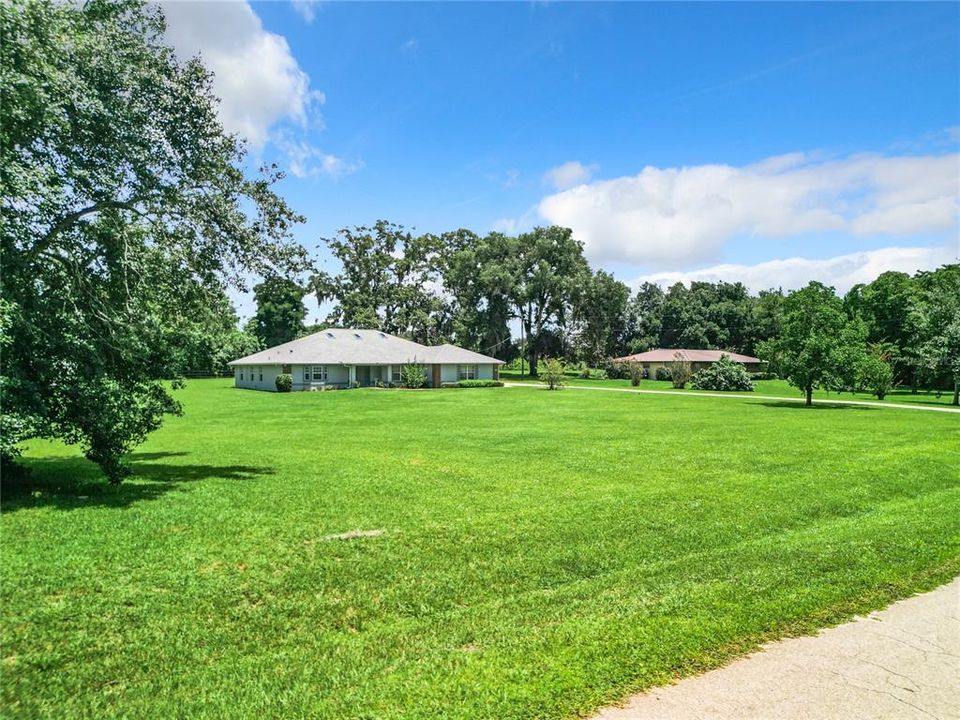 For Sale: $949,000 (3 beds, 2 baths, 2908 Square Feet)