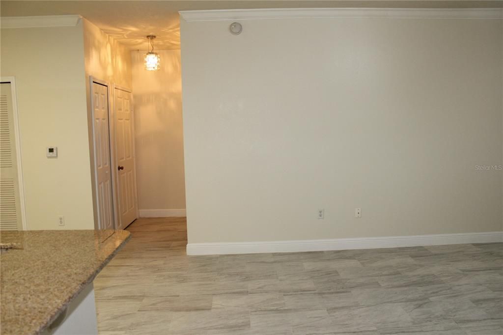 Active With Contract: $1,850 (2 beds, 2 baths, 1152 Square Feet)