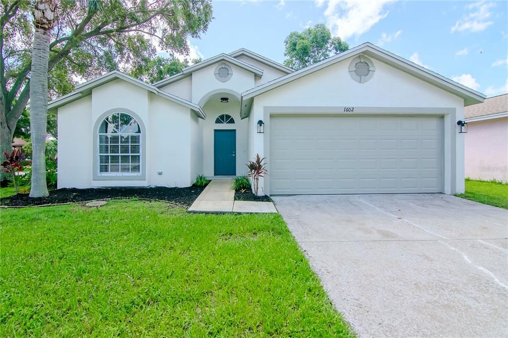 Recently Sold: $339,000 (3 beds, 2 baths, 1422 Square Feet)