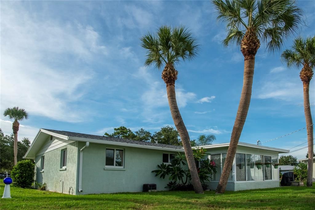 view of rear of home from back of property