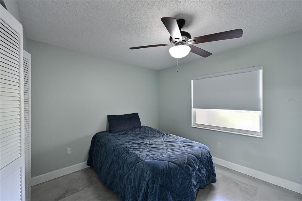 For Sale: $248,000 (2 beds, 2 baths, 1042 Square Feet)