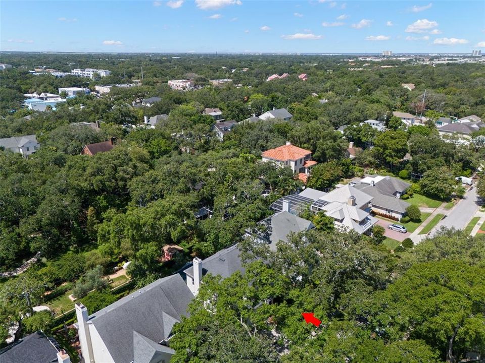 Active With Contract: $2,250,000 (4 beds, 3 baths, 3044 Square Feet)