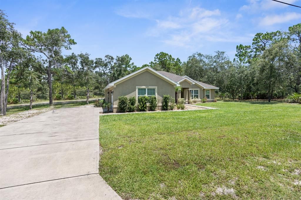 Active With Contract: $440,000 (4 beds, 2 baths, 2534 Square Feet)