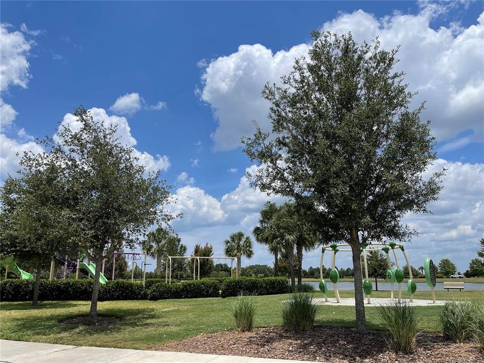 Active With Contract: $2,695 (4 beds, 3 baths, 2975 Square Feet)