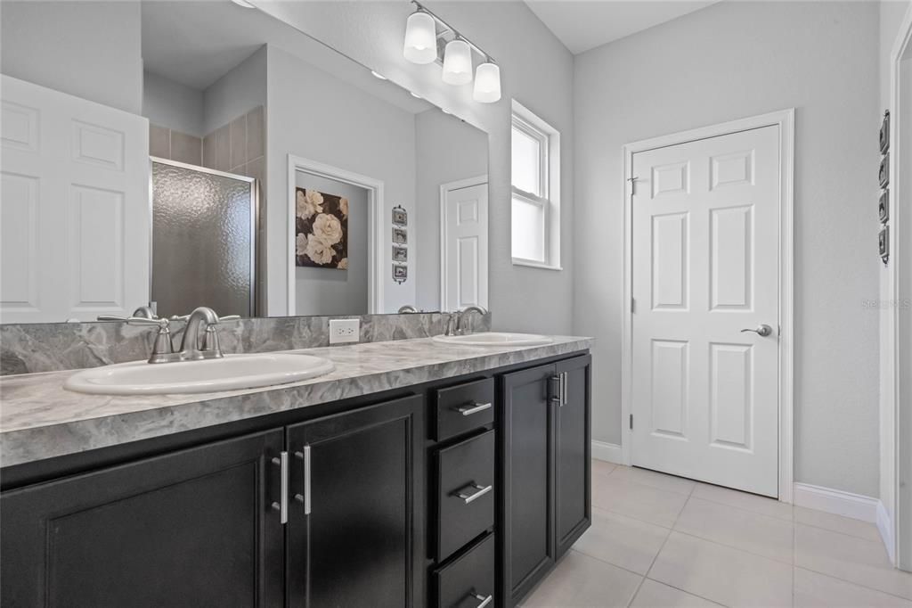 Active With Contract: $459,900 (4 beds, 3 baths, 2146 Square Feet)