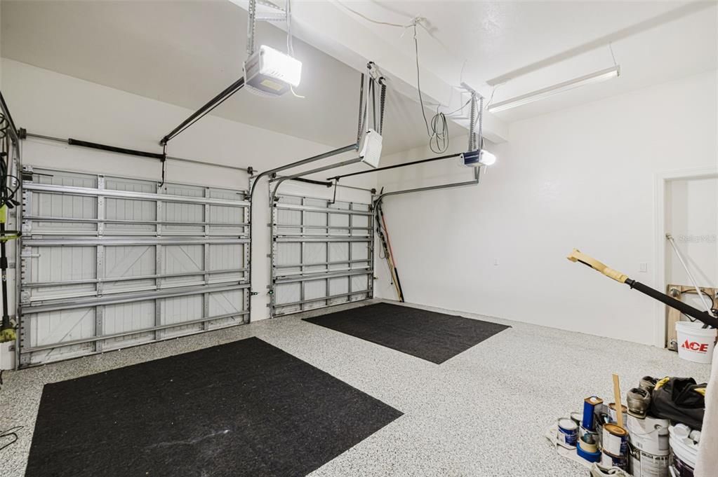 For Sale: $989,000 (3 beds, 3 baths, 2733 Square Feet)