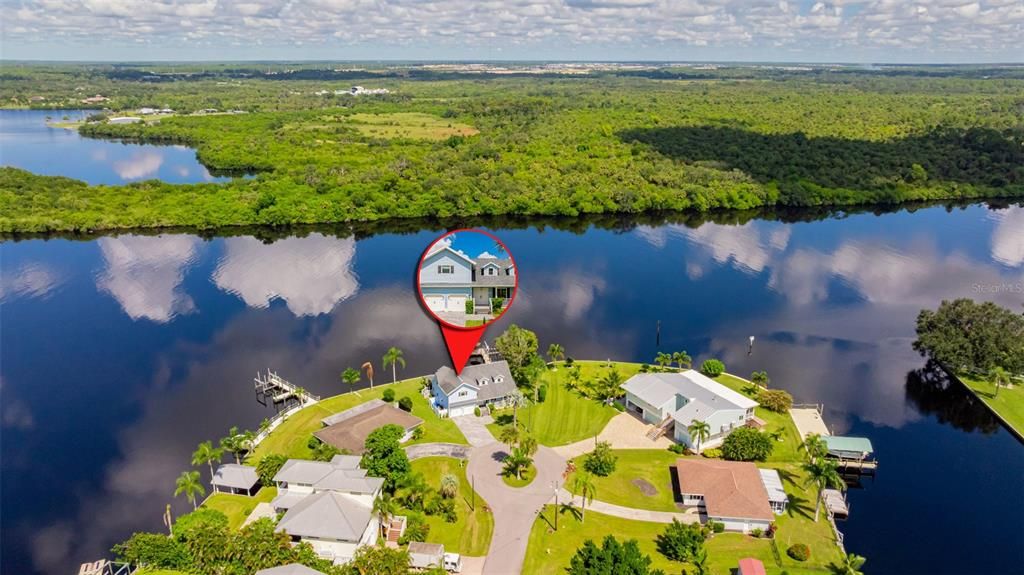 For Sale: $989,000 (3 beds, 3 baths, 2733 Square Feet)