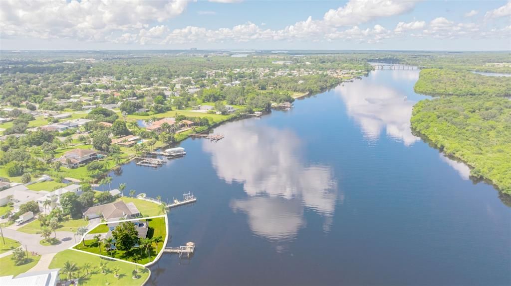 For Sale: $989,000 (3 beds, 3 baths, 2733 Square Feet)