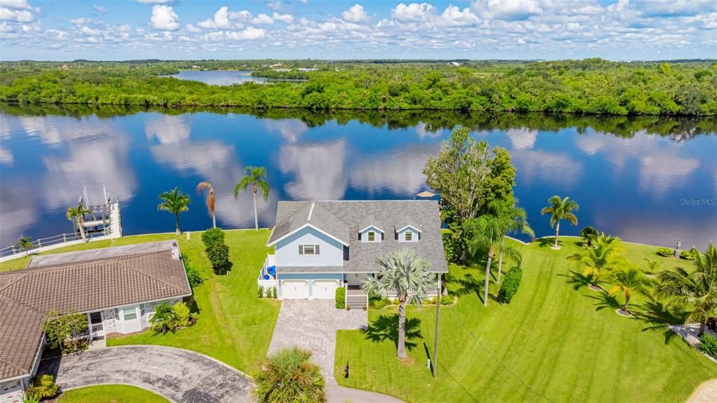 For Sale: $989,000 (3 beds, 3 baths, 2733 Square Feet)