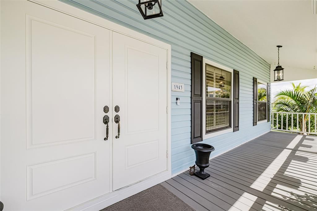 For Sale: $989,000 (3 beds, 3 baths, 2733 Square Feet)