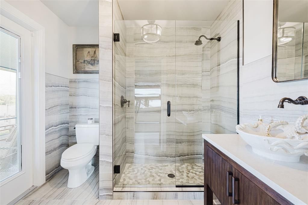 For Sale: $989,000 (3 beds, 3 baths, 2733 Square Feet)