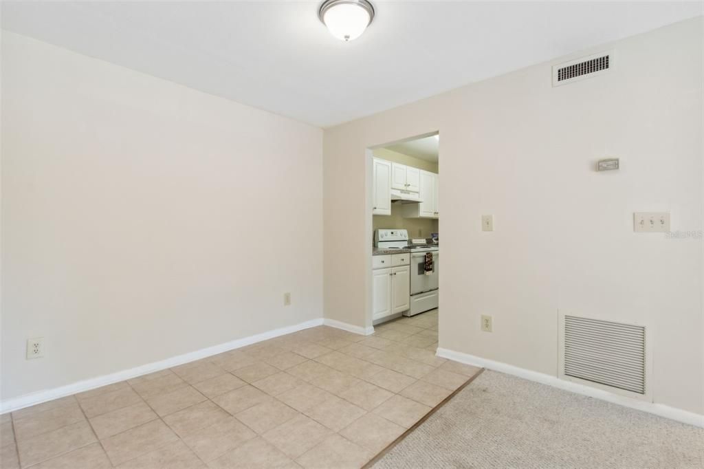 For Sale: $159,000 (2 beds, 2 baths, 864 Square Feet)