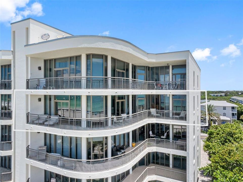 Incredible wrap around Gulf front balcony