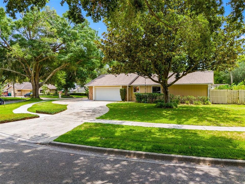 For Sale: $699,000 (4 beds, 2 baths, 2023 Square Feet)