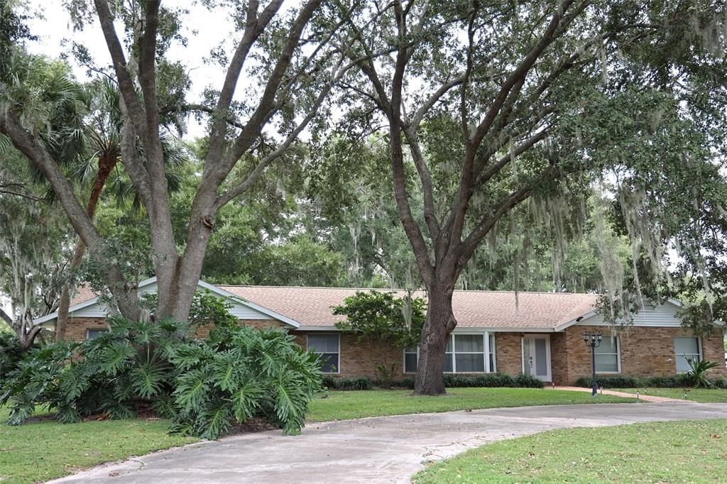 Active With Contract: $1,499,950 (4 beds, 2 baths, 2588 Square Feet)