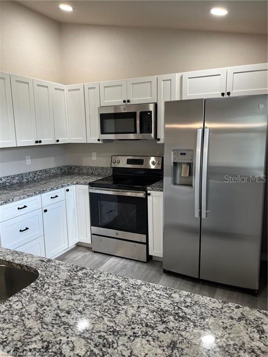 Active With Contract: $264,900 (3 beds, 2 baths, 1220 Square Feet)