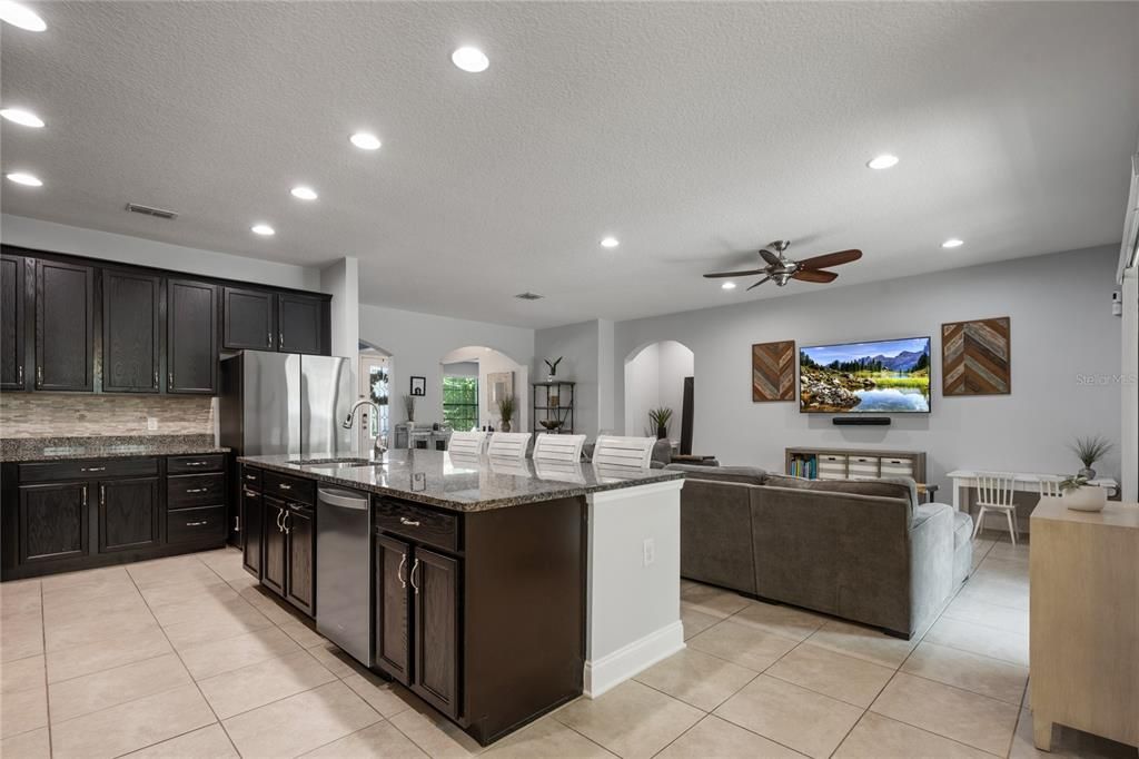 Active With Contract: $830,000 (5 beds, 3 baths, 3412 Square Feet)