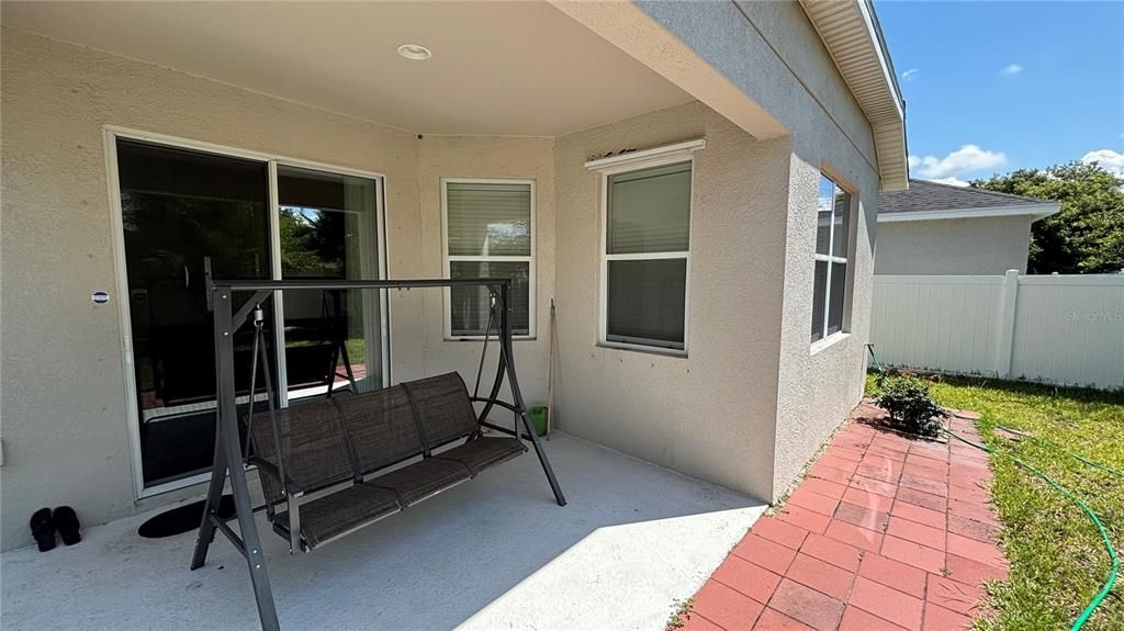 Active With Contract: $2,300 (3 beds, 2 baths, 1745 Square Feet)