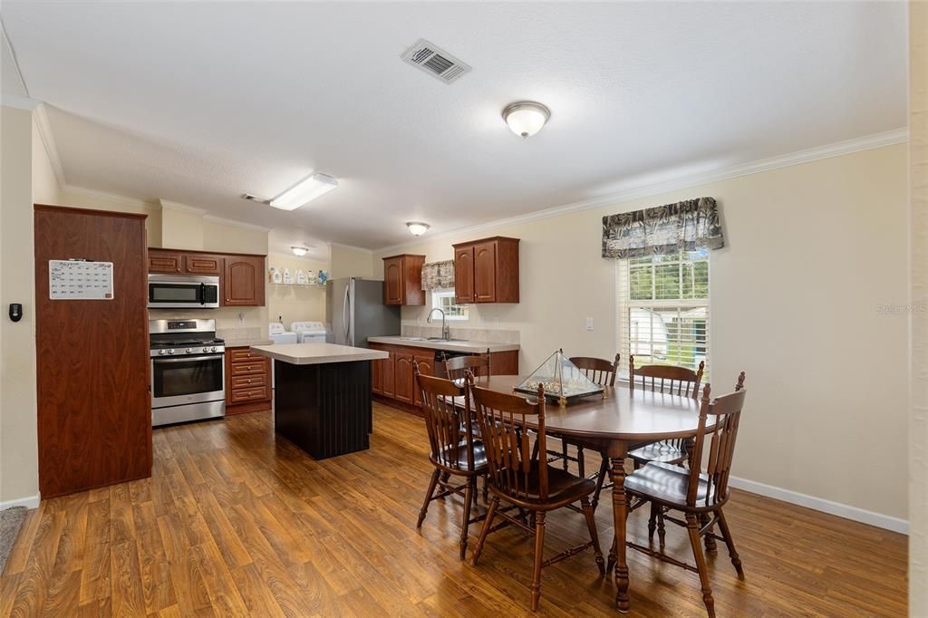 Active With Contract: $249,900 (4 beds, 2 baths, 1742 Square Feet)