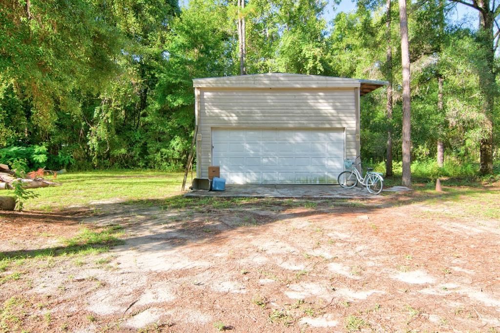 Active With Contract: $225,000 (3 beds, 2 baths, 1670 Square Feet)