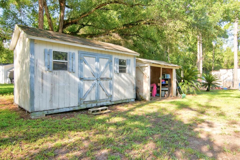 Active With Contract: $225,000 (3 beds, 2 baths, 1670 Square Feet)