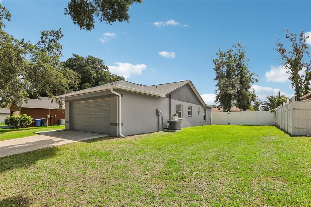 For Sale: $340,000 (3 beds, 2 baths, 1266 Square Feet)