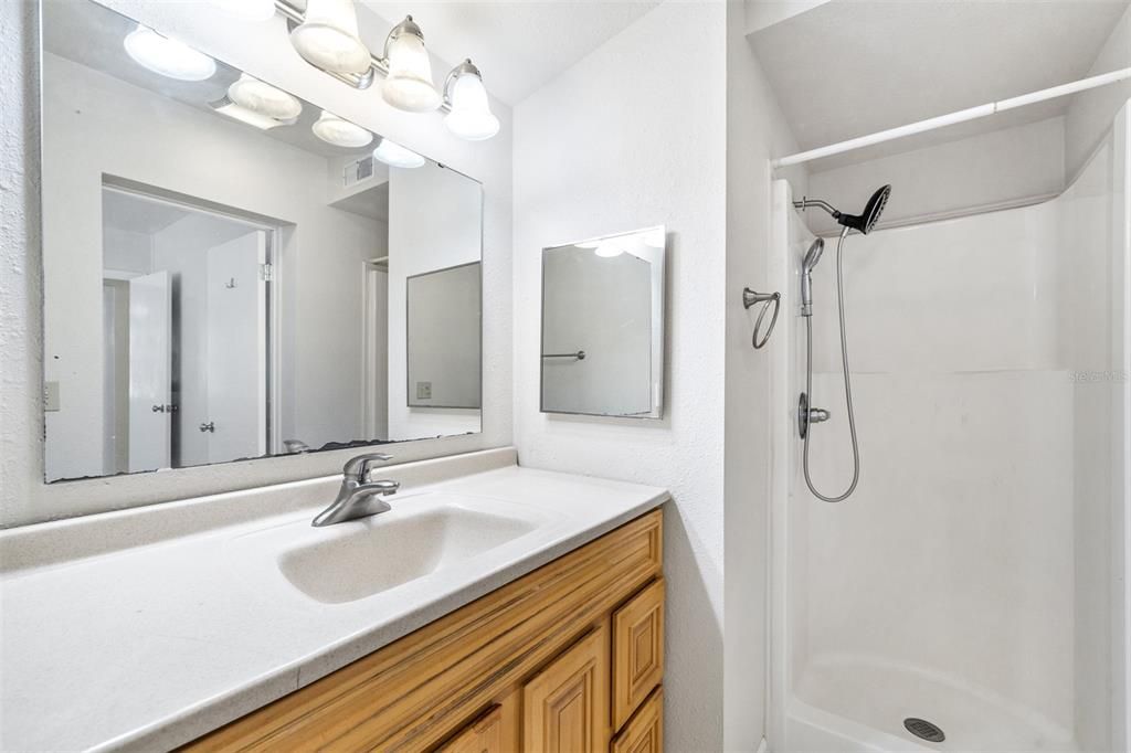 Active With Contract: $284,900 (3 beds, 2 baths, 1200 Square Feet)