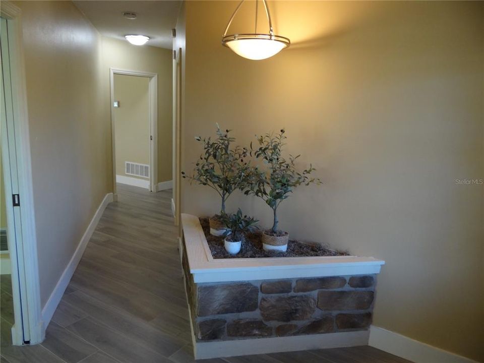 Active With Contract: $3,500 (3 beds, 2 baths, 2094 Square Feet)