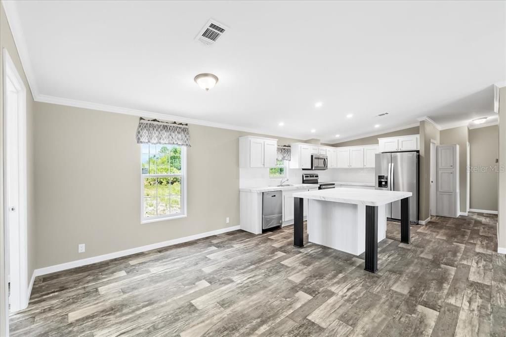 Dinette Space w/ view of Kitchen