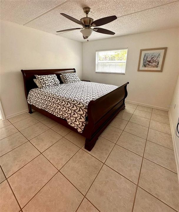 Active With Contract: $214,000 (2 beds, 2 baths, 1190 Square Feet)