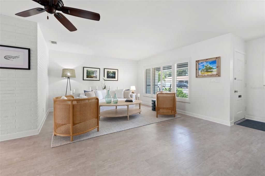 For Sale: $1,800,000 (3 beds, 2 baths, 1965 Square Feet)