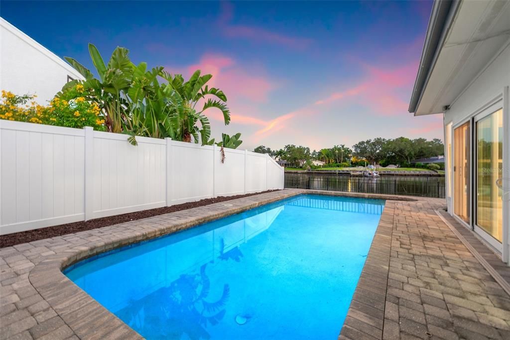 For Sale: $1,800,000 (3 beds, 2 baths, 1965 Square Feet)