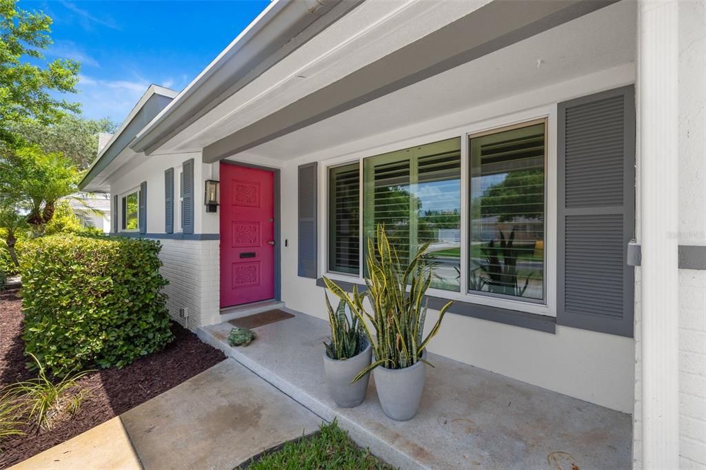 For Sale: $1,800,000 (3 beds, 2 baths, 1965 Square Feet)