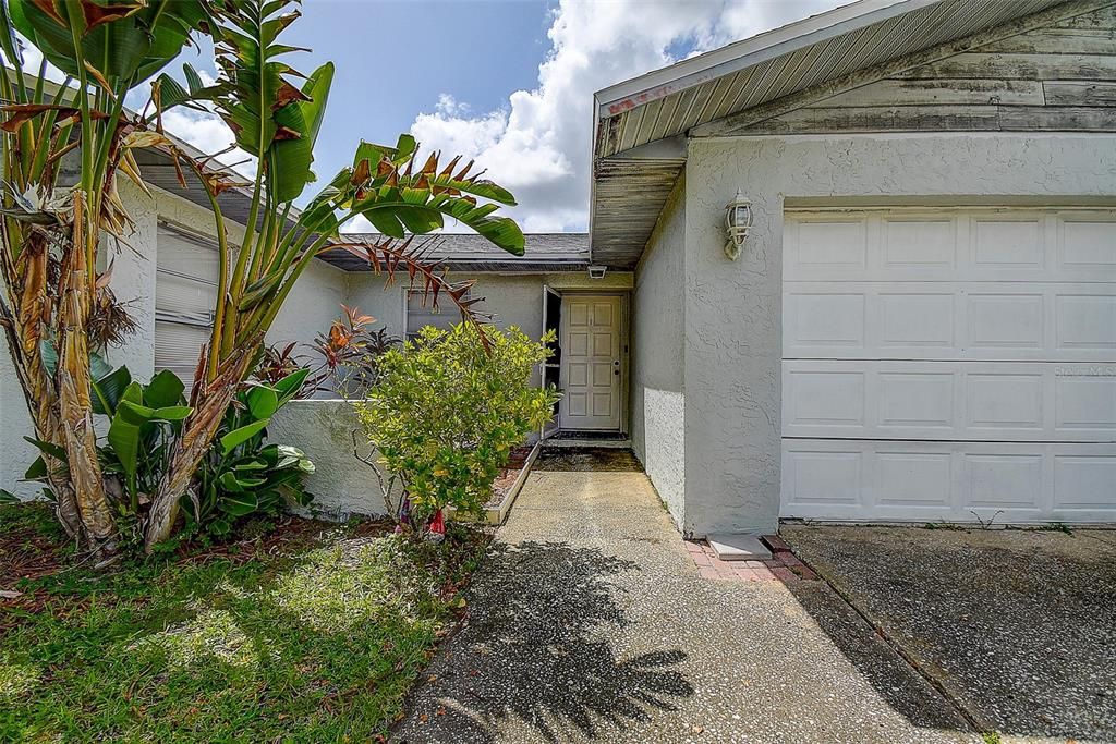 For Sale: $412,000 (3 beds, 2 baths, 1289 Square Feet)