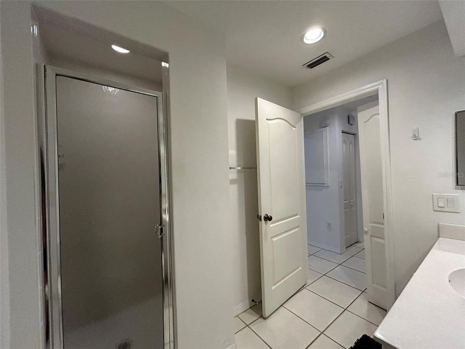 For Rent: $3,400 (2 beds, 2 baths, 1215 Square Feet)