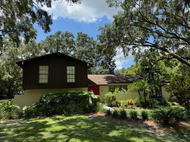 Recently Sold: $495,000 (4 beds, 3 baths, 1974 Square Feet)