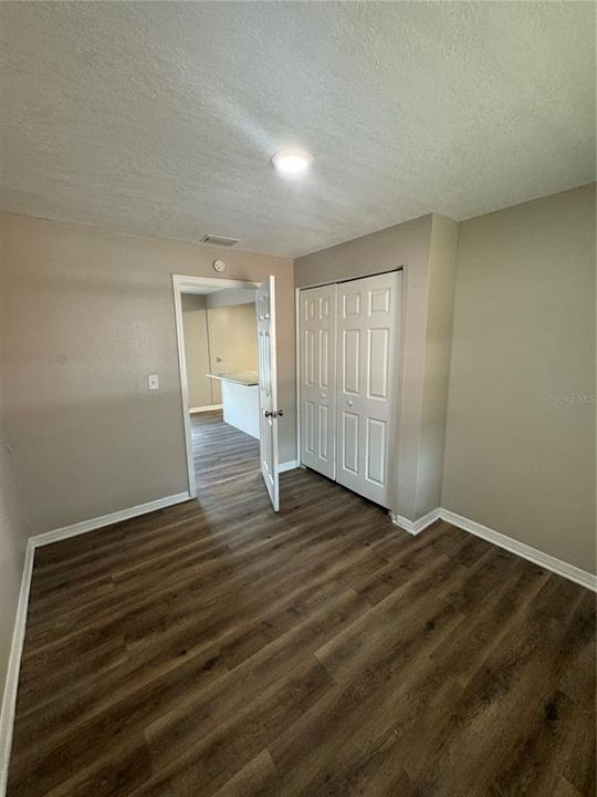 Active With Contract: $209,000 (2 beds, 1 baths, 708 Square Feet)