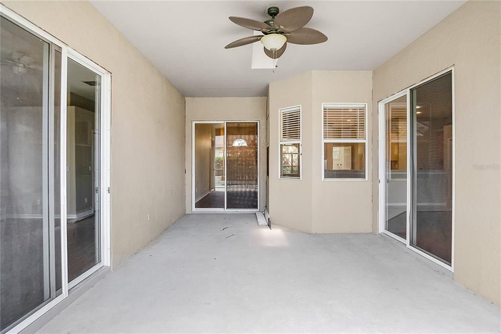 Active With Contract: $564,900 (4 beds, 2 baths, 2201 Square Feet)