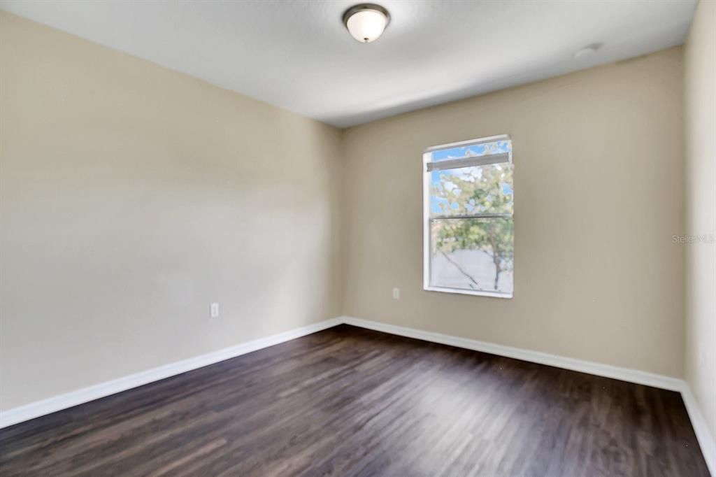 Active With Contract: $319,900 (3 beds, 2 baths, 1763 Square Feet)