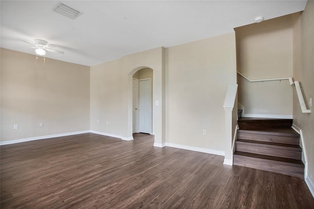 Active With Contract: $249,900 (3 beds, 2 baths, 1508 Square Feet)