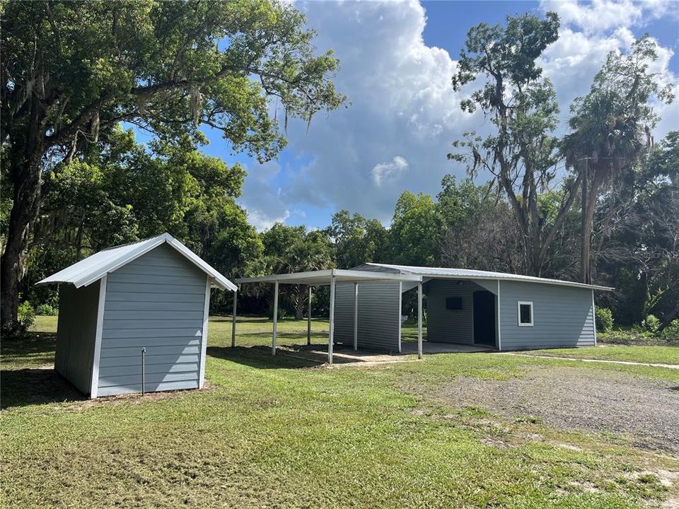 Active With Contract: $285,000 (2 beds, 1 baths, 1008 Square Feet)