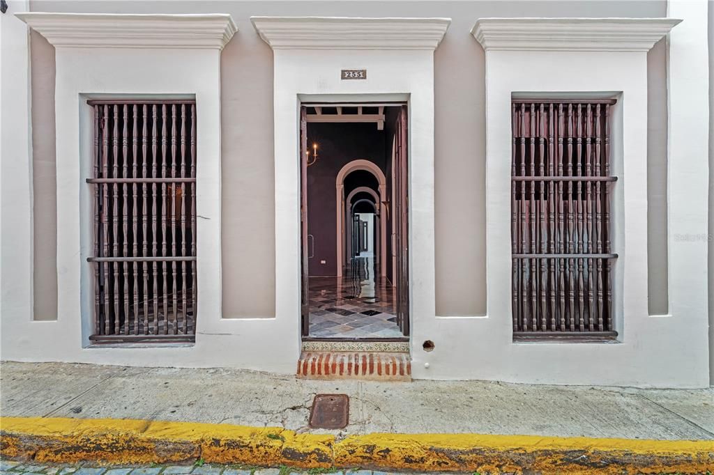 En Venta: $5,470,000 (4 camas, 3 baños, 4975 Pies cuadrados)