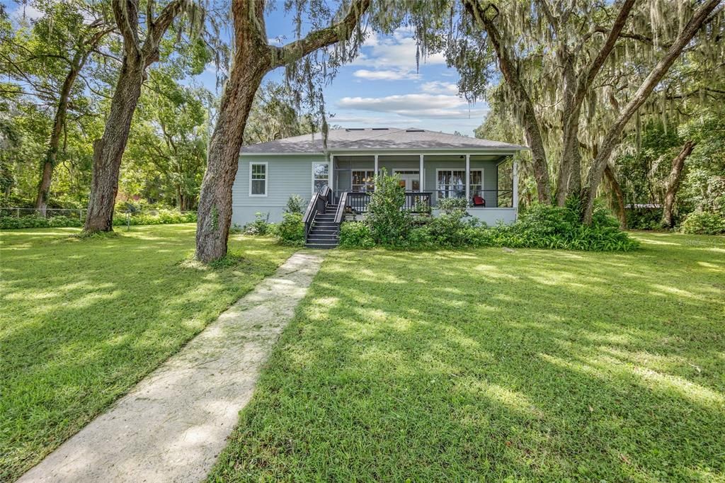 For Sale: $725,000 (3 beds, 2 baths, 1823 Square Feet)