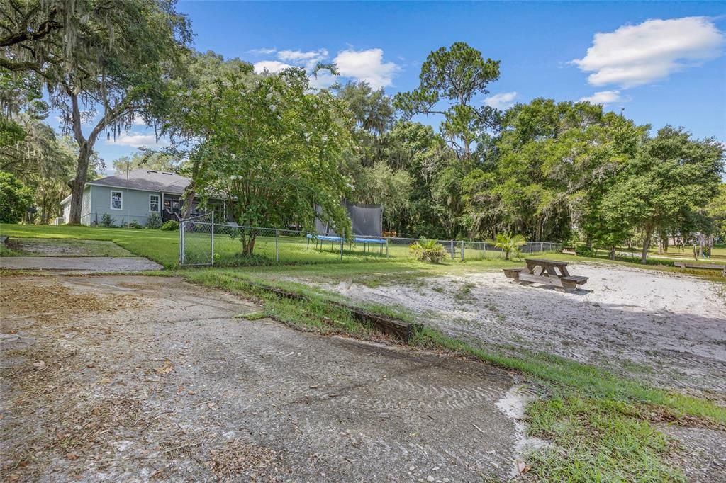 For Sale: $725,000 (3 beds, 2 baths, 1823 Square Feet)