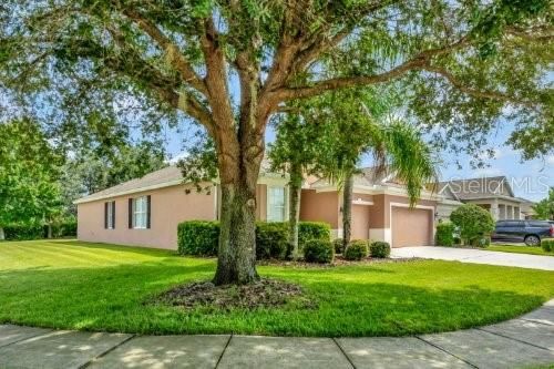 Active With Contract: $429,900 (4 beds, 3 baths, 2179 Square Feet)