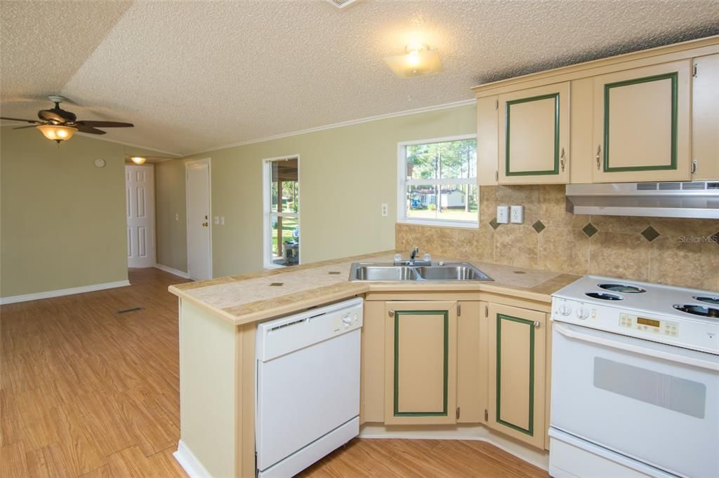 На продажу: $1,500,000 (0 спален, 0 ванн, 6627 Квадратных фут)