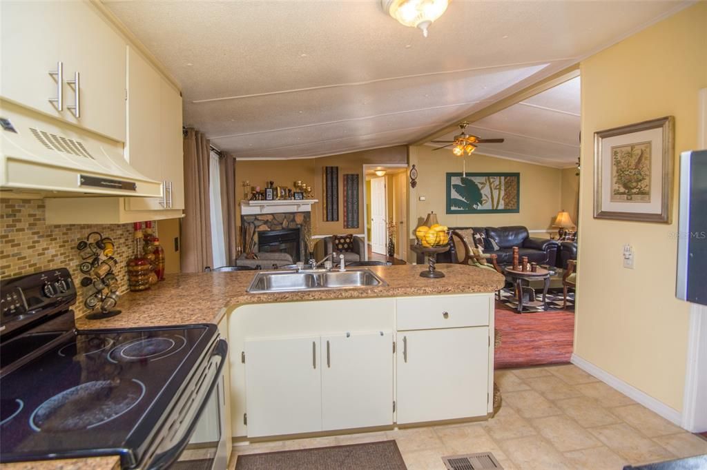 На продажу: $1,500,000 (0 спален, 0 ванн, 6627 Квадратных фут)